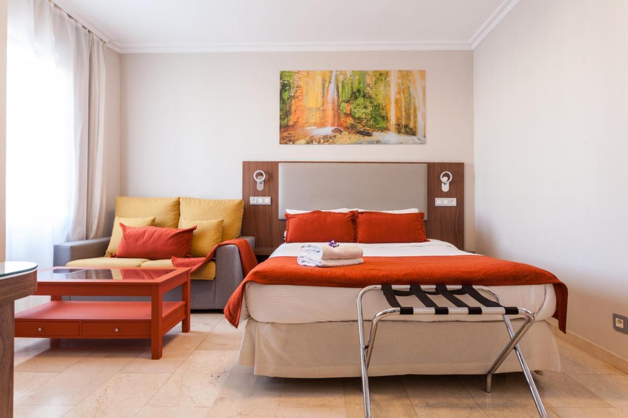 Apartament Triana L Sewilla Zewnętrze zdjęcie