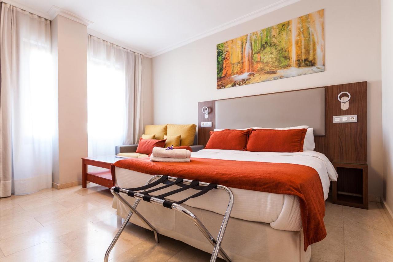 Apartament Triana L Sewilla Zewnętrze zdjęcie